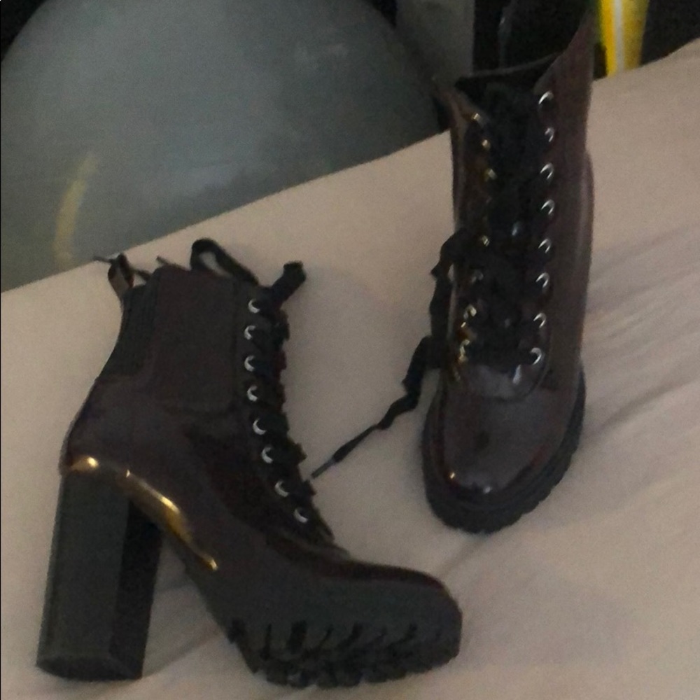 Steve Madden Booties. Lightly worn, like new.